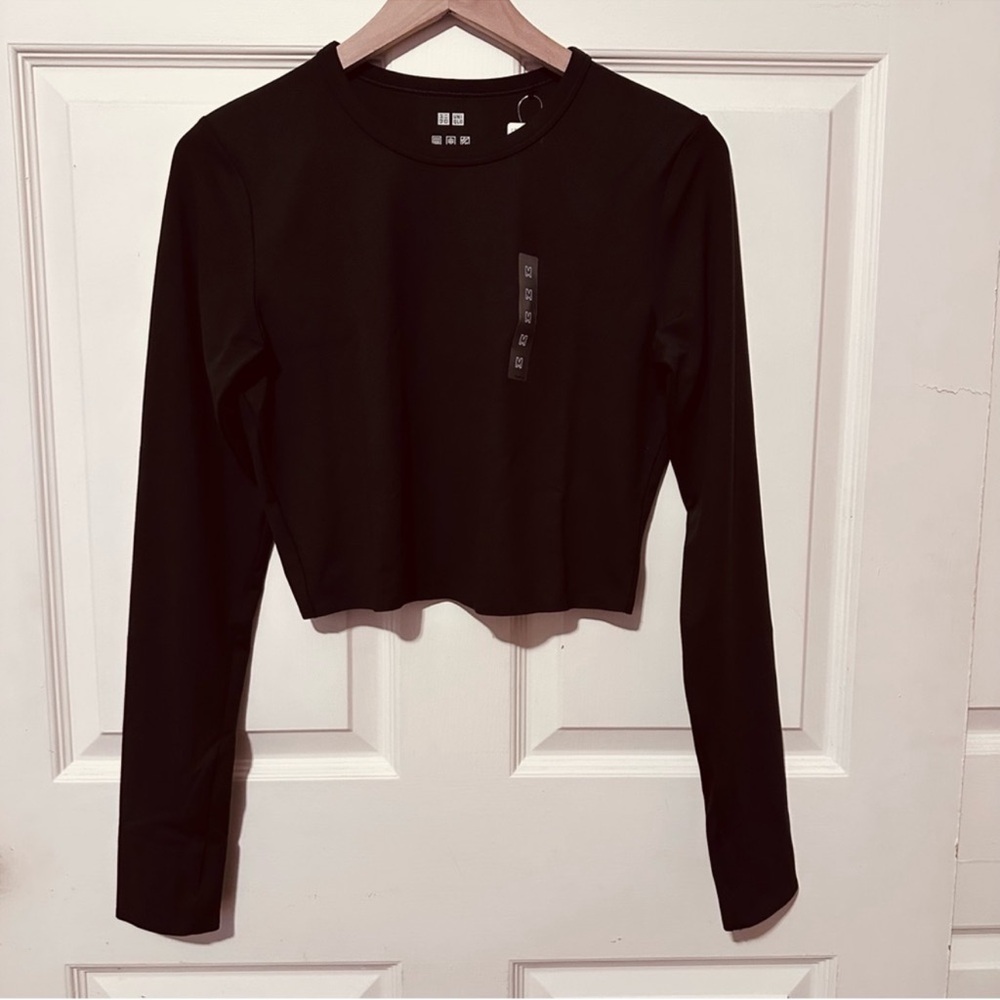 Uniqlo | Top | AIRism Soft Cropped T-Shirt | Black